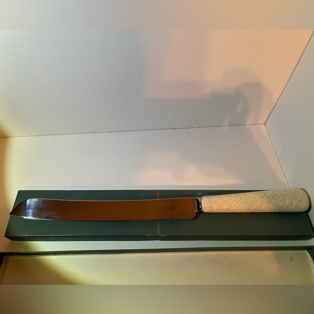 Lenox Cake Knife / server part of Promises Collection